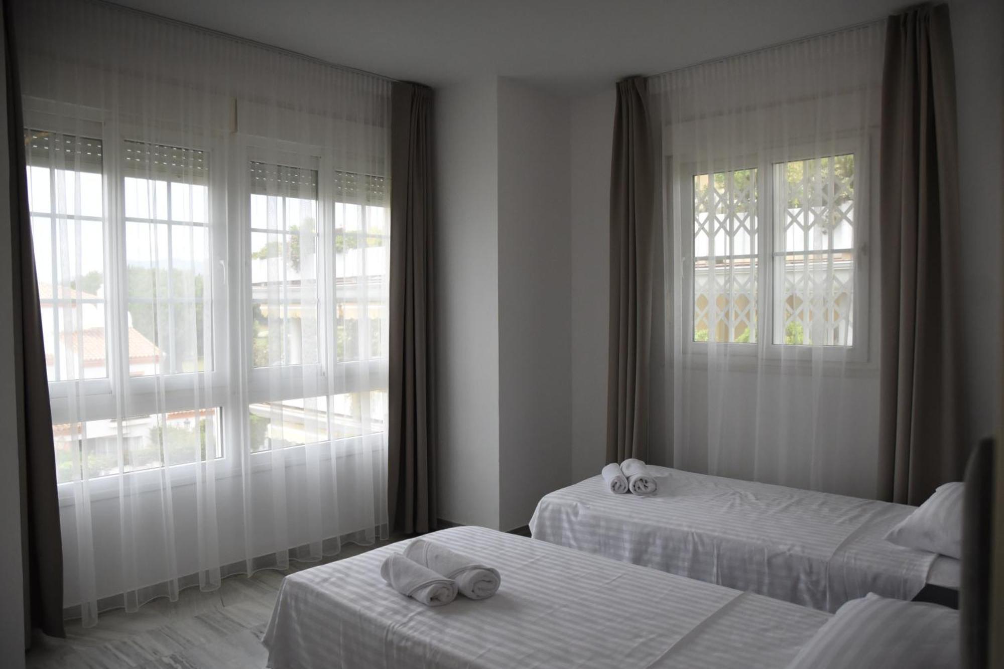 Mimosas Penthouse Cabopino Apartemen *